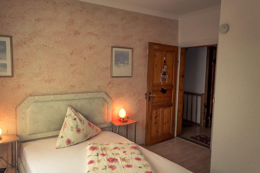 Hotel Adler Aichelberg  Habitación foto