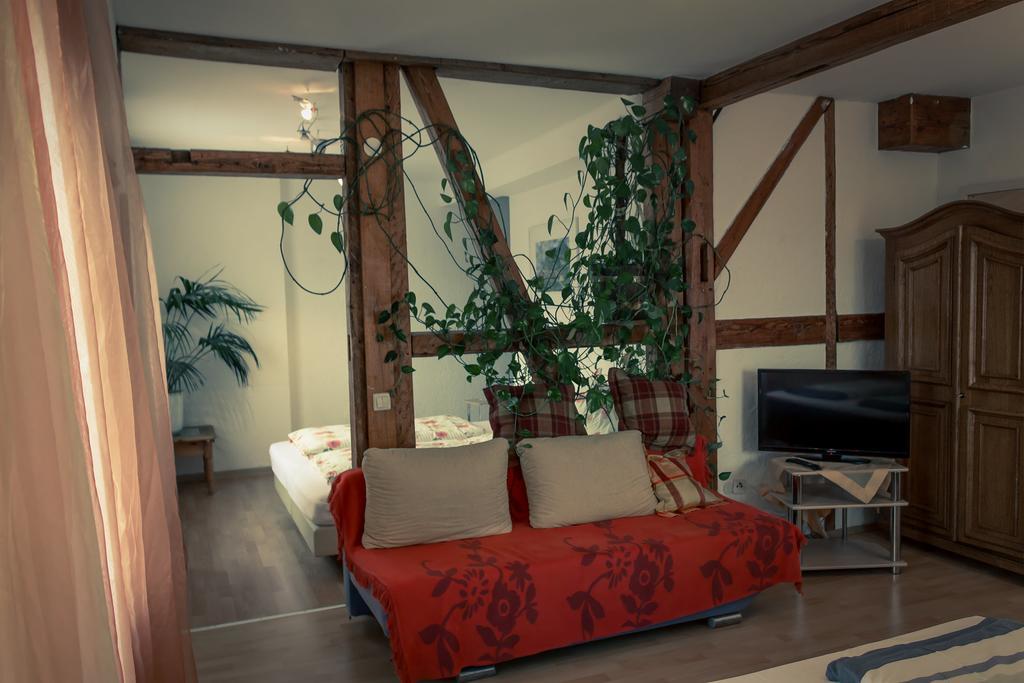 Hotel Adler Aichelberg  Habitación foto