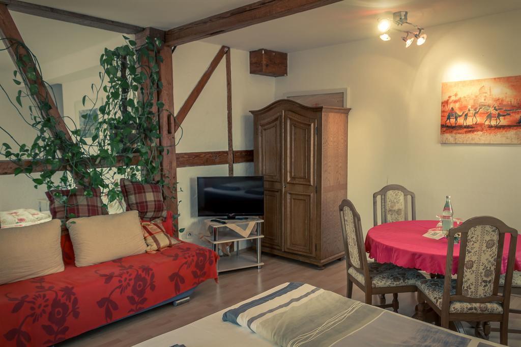 Hotel Adler Aichelberg  Habitación foto